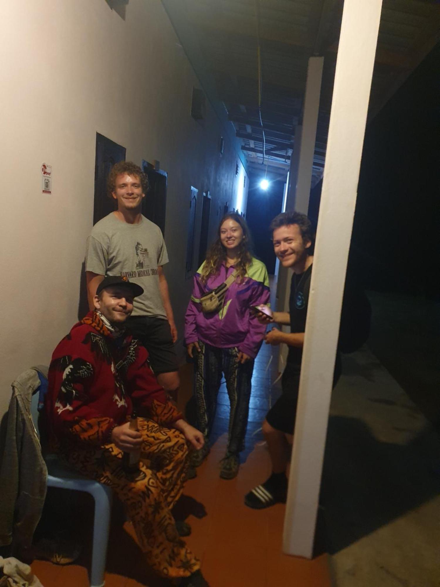 Khounxok Guesthouse Nong Khiaw Bagian luar foto